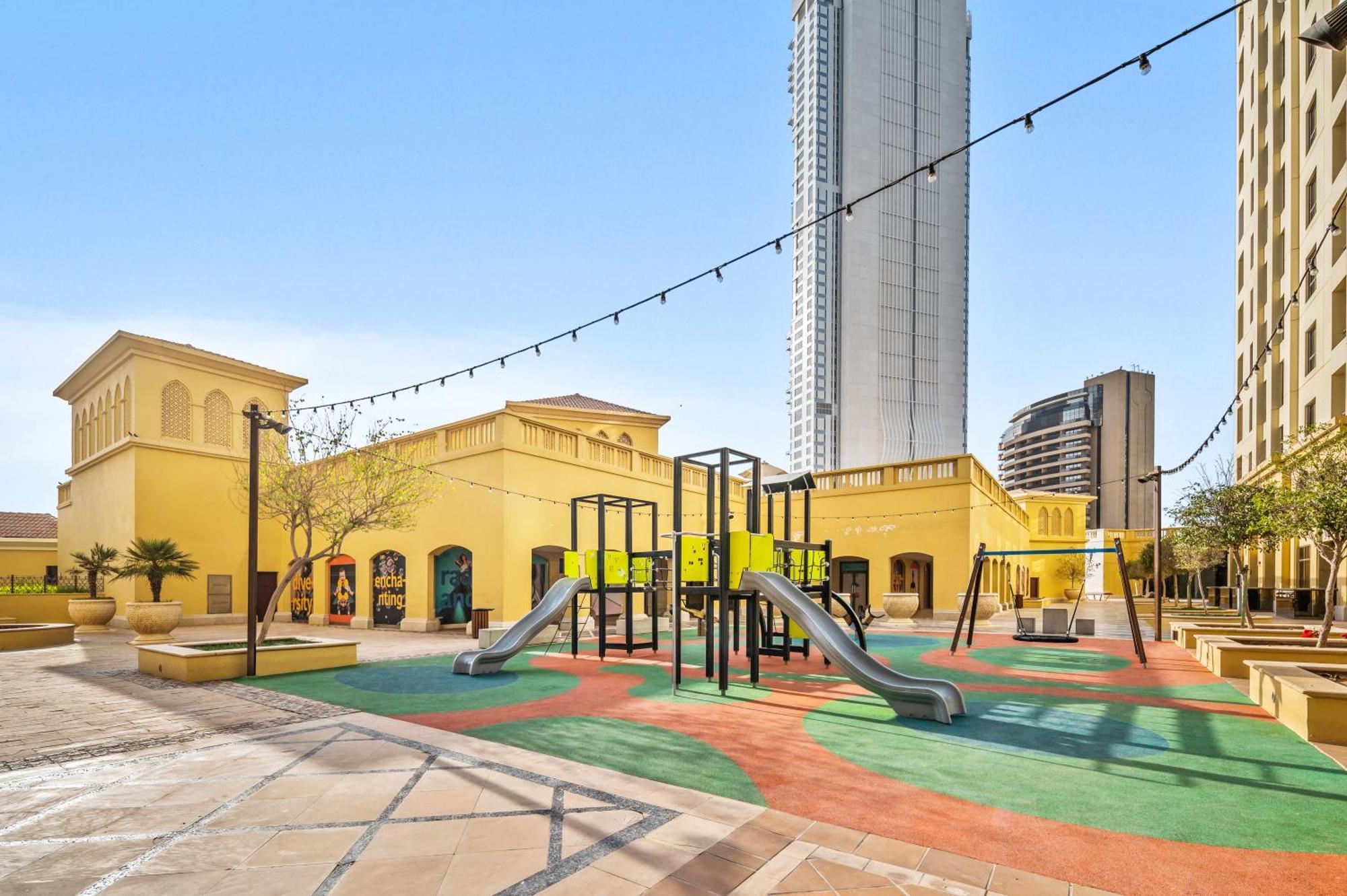 Lovely 2-Bed Condo In Jbr - 5 Mins From Beach - Palm View! Dubai Exterior photo